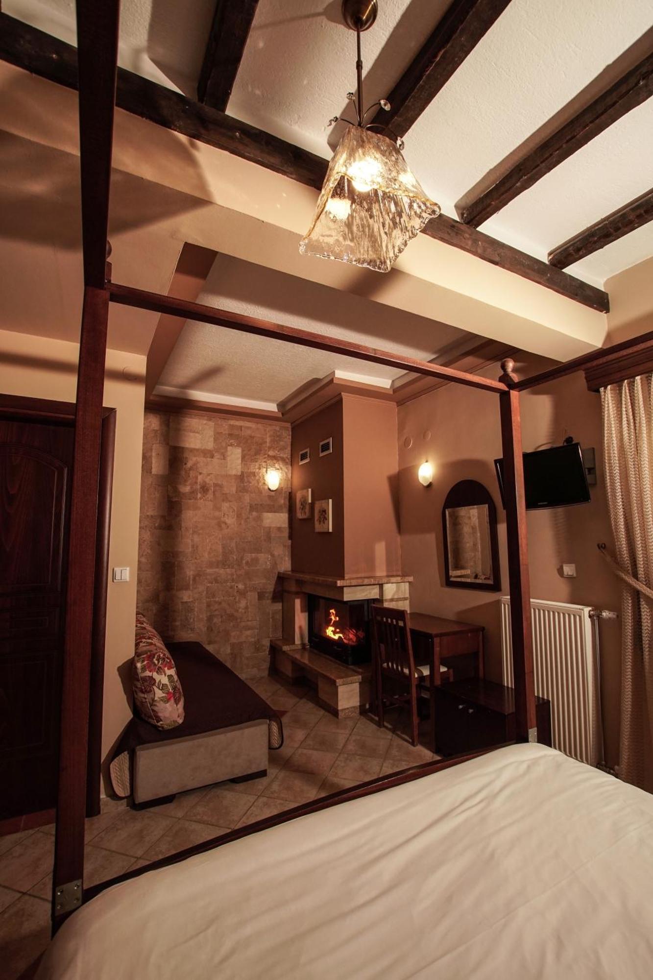 Kallinikos Guesthouse Като-Лутракі Екстер'єр фото