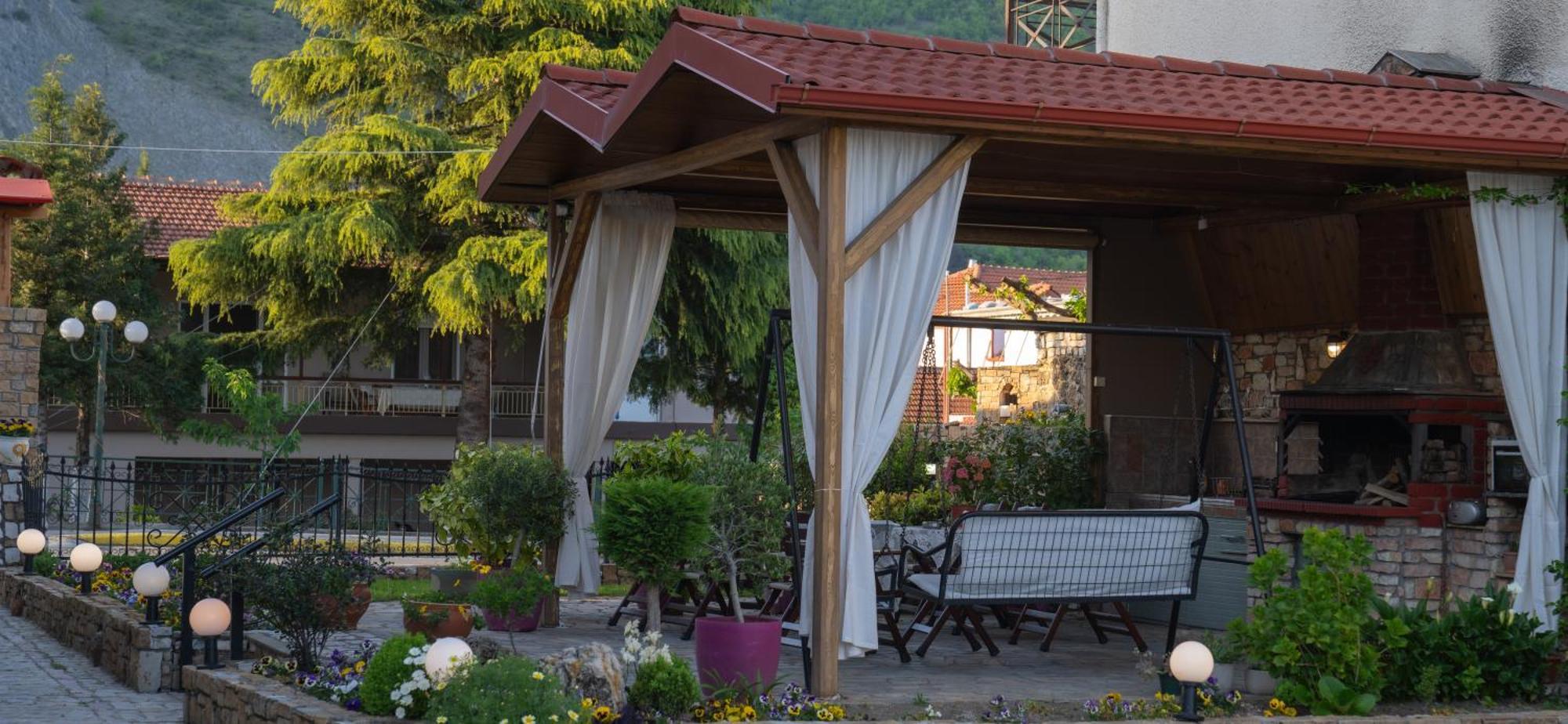Kallinikos Guesthouse Като-Лутракі Екстер'єр фото