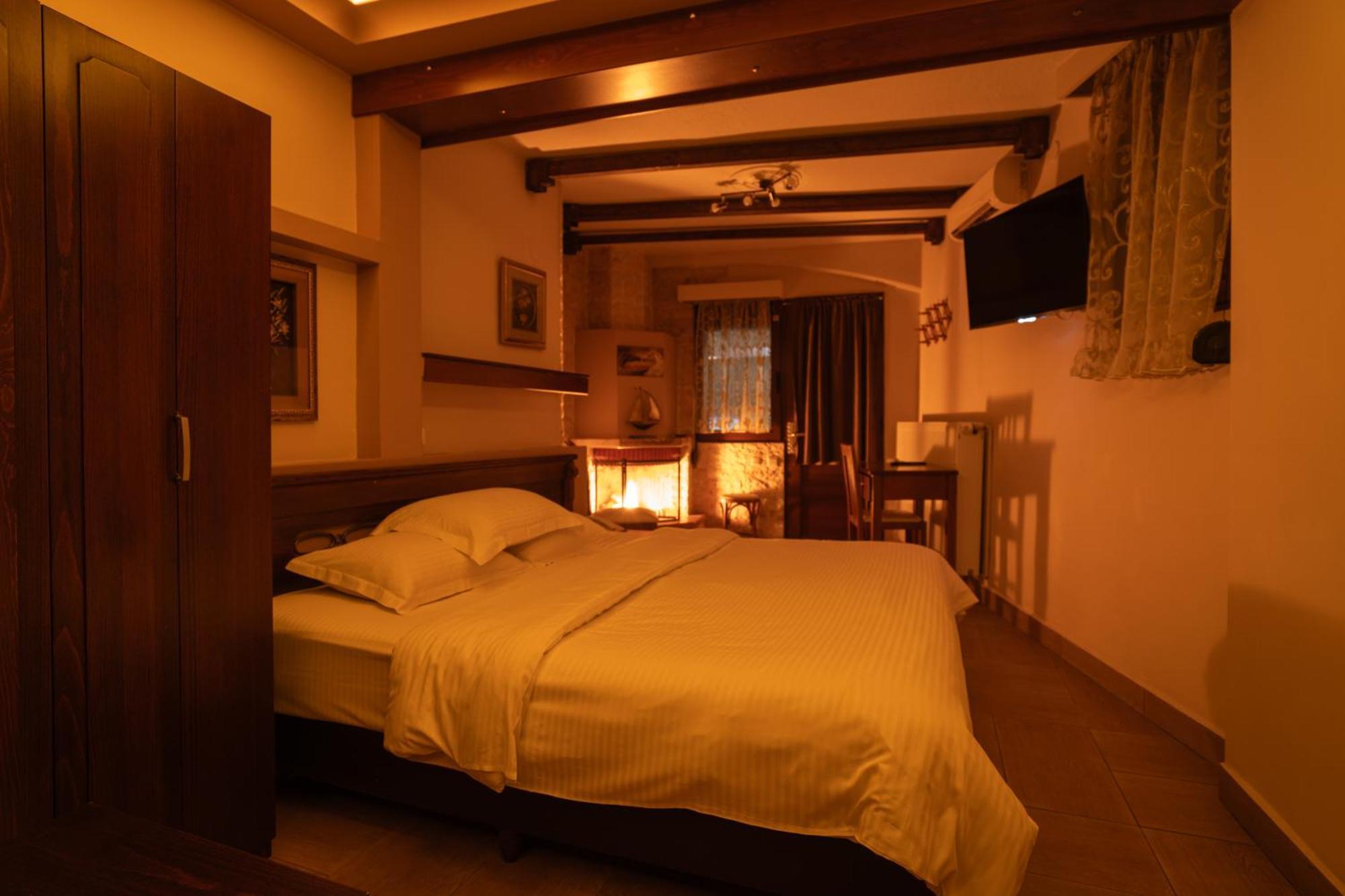 Kallinikos Guesthouse Като-Лутракі Екстер'єр фото