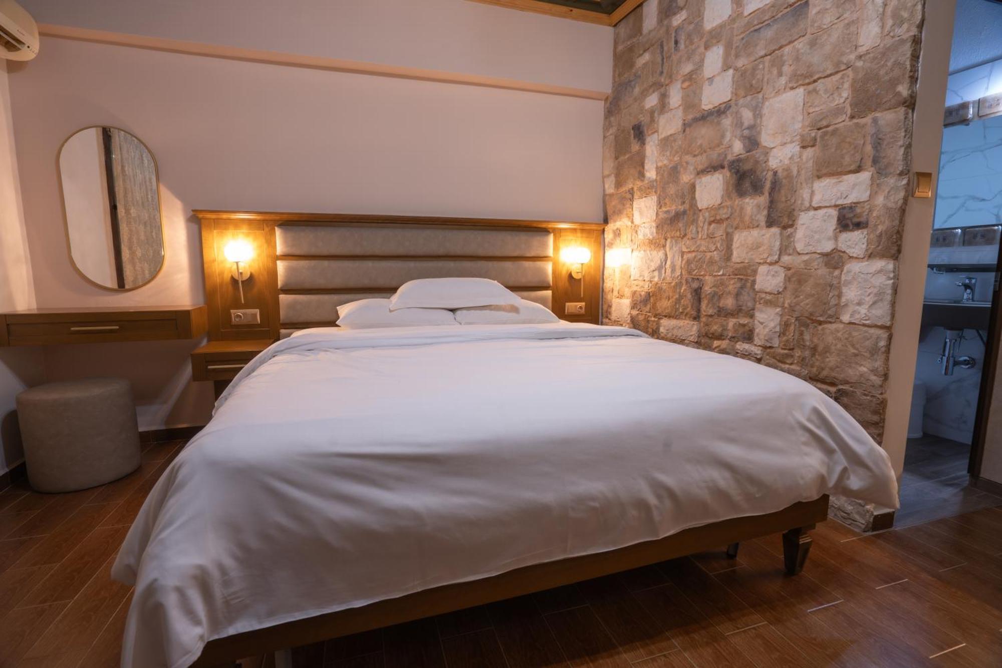 Kallinikos Guesthouse Като-Лутракі Екстер'єр фото