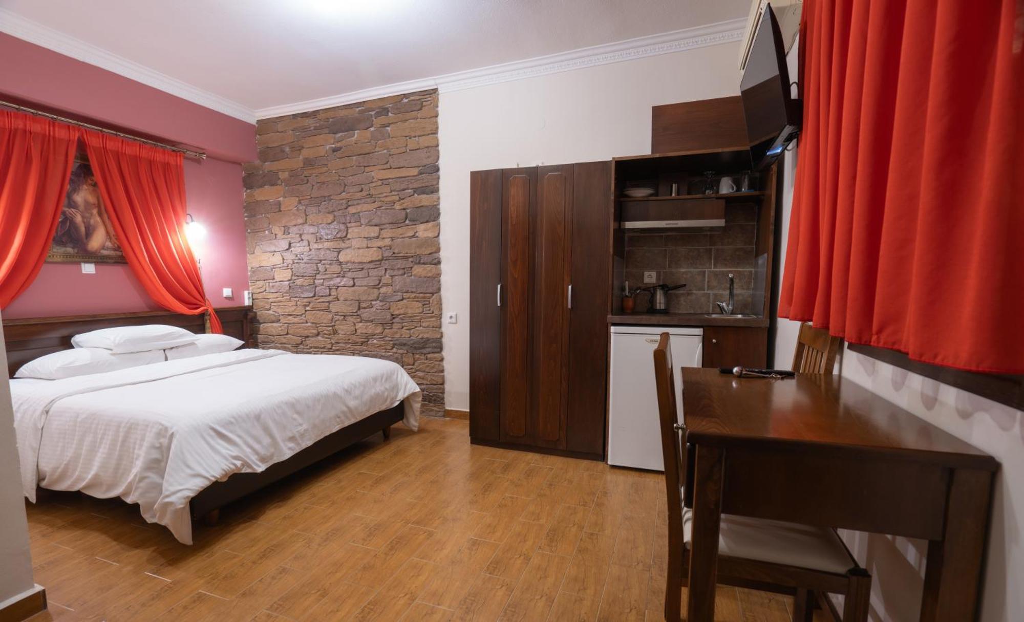 Kallinikos Guesthouse Като-Лутракі Екстер'єр фото