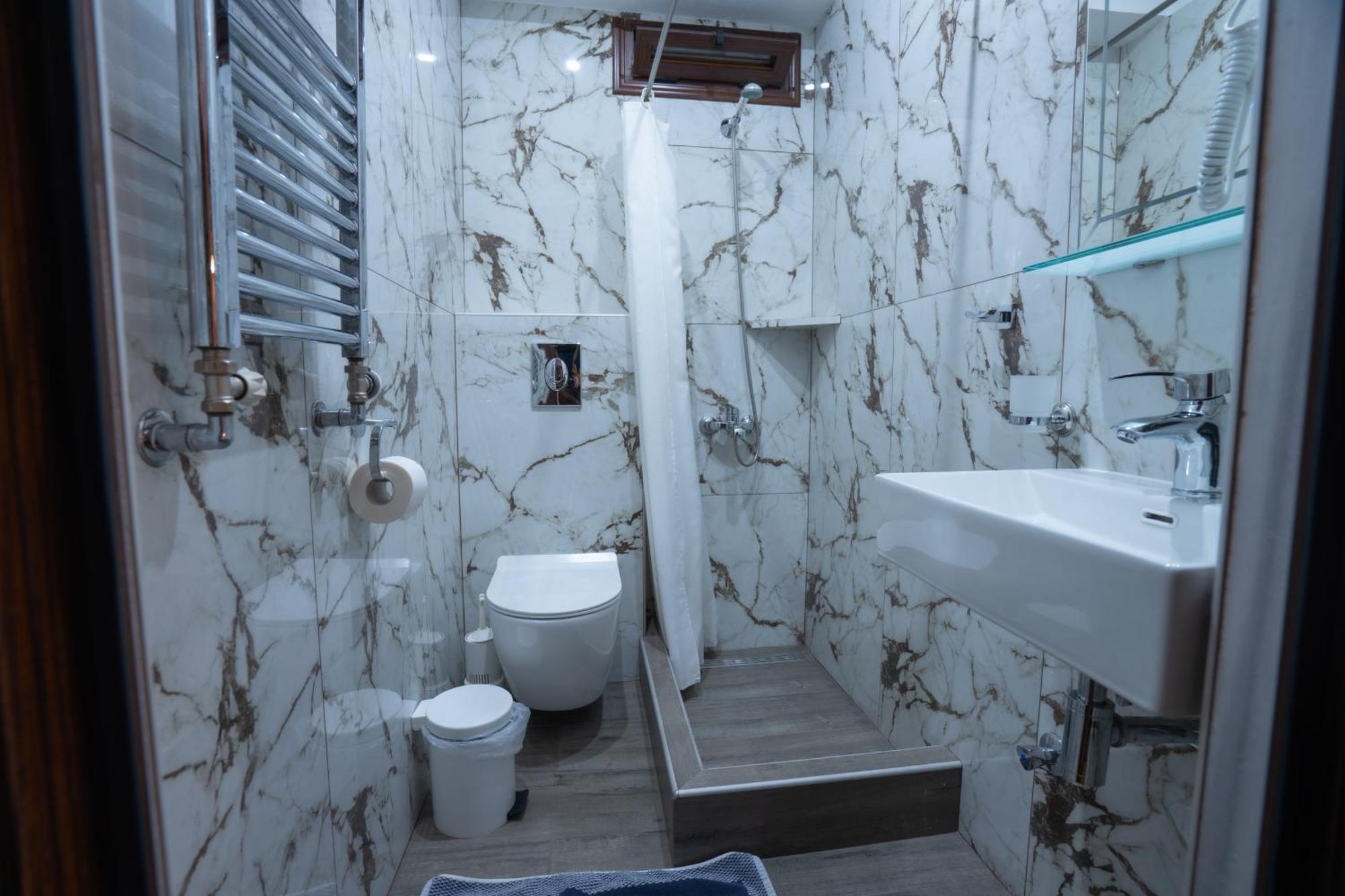 Kallinikos Guesthouse Като-Лутракі Екстер'єр фото