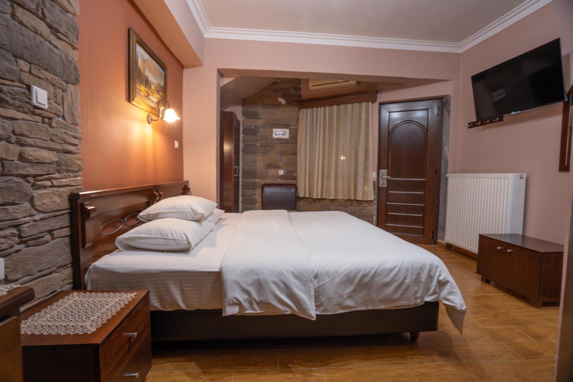 Kallinikos Guesthouse Като-Лутракі Екстер'єр фото